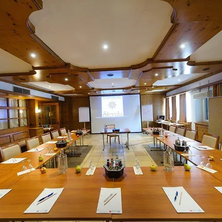 Akzent Goldner Stern 4* Мюггендорф