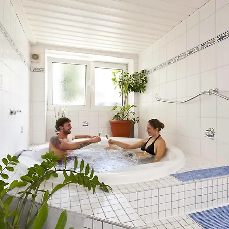 Akzent Goldner Stern 4* Muggendorf (Bavaria)