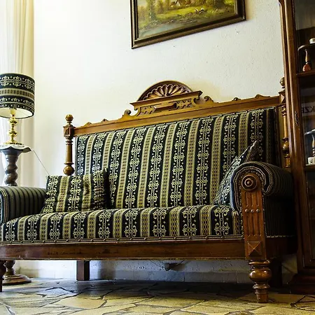Akzent Goldner Stern 4*
