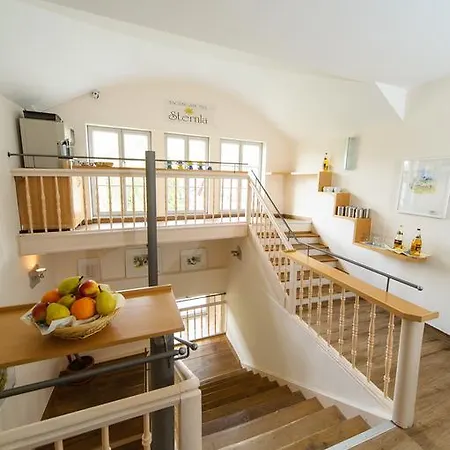 Akzent Goldner Stern 4*