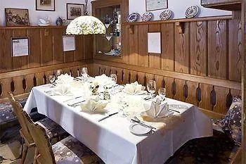 Akzent Goldner Stern