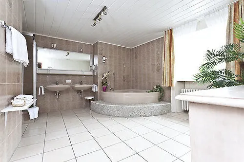 Akzent Goldner Stern Hotel 4*